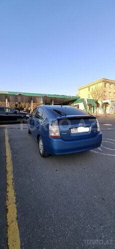 Toyota Prius-4