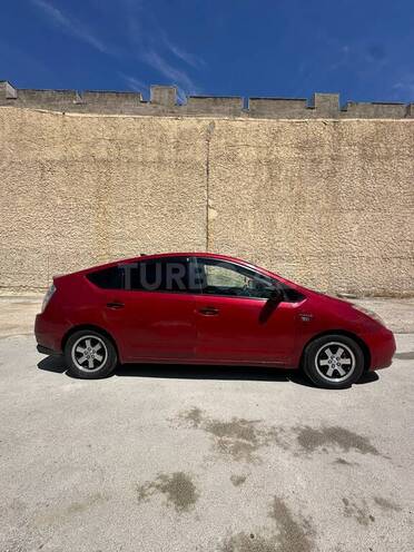 Toyota Prius-4