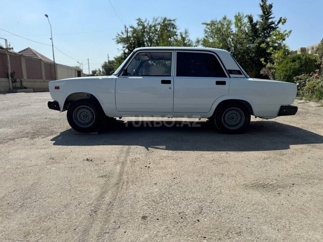 LADA (VAZ) 2107-4