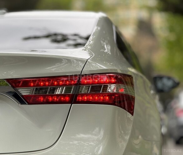 Toyota Avalon-9