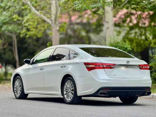 Toyota Avalon-5