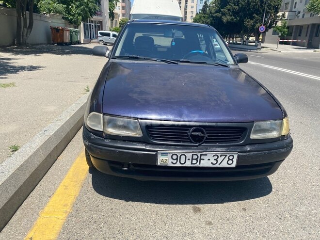 Opel Astra-1