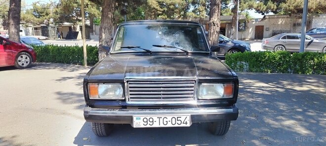 LADA (VAZ) 2107-1
