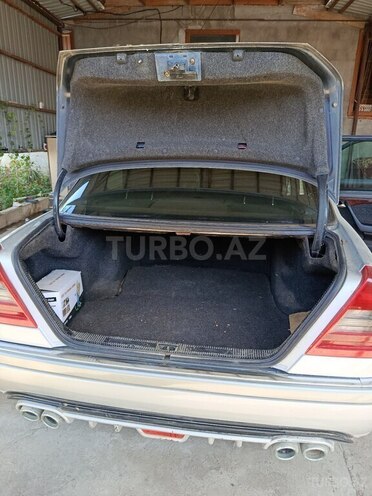 Mercedes C 250-9