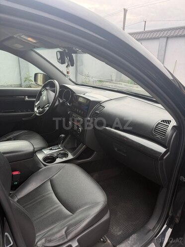 Kia Sorento-8