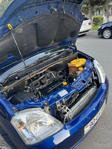 Opel Meriva-13
