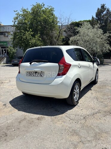 Nissan Note-2