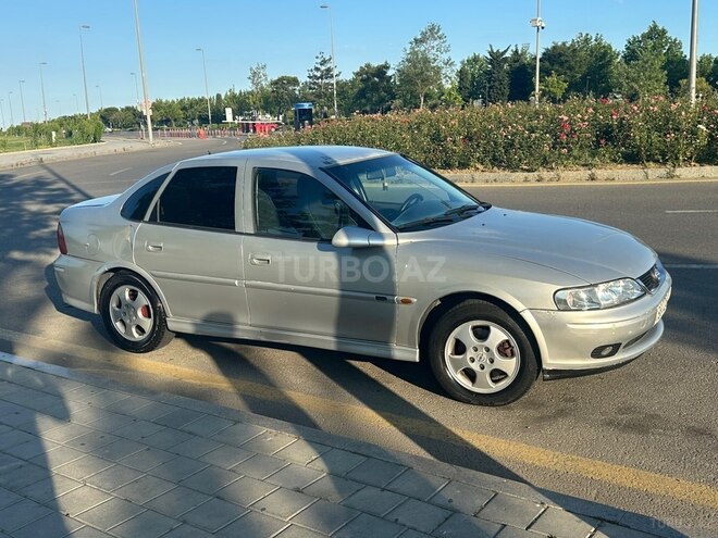 Opel Vectra-3