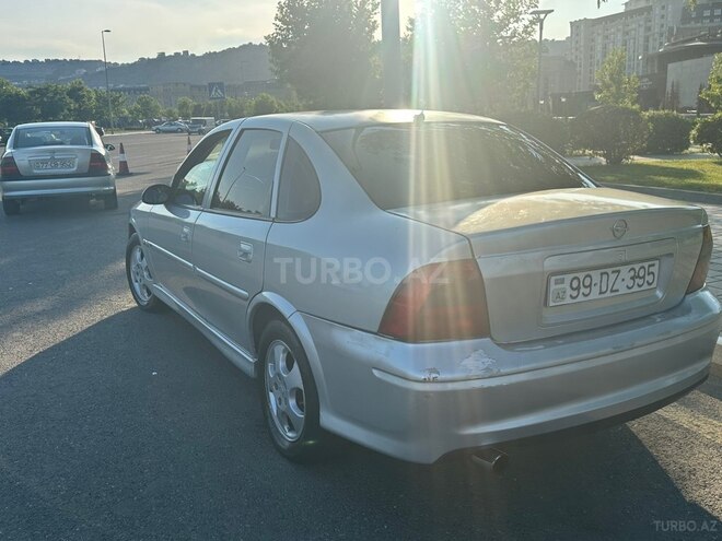Opel Vectra-6