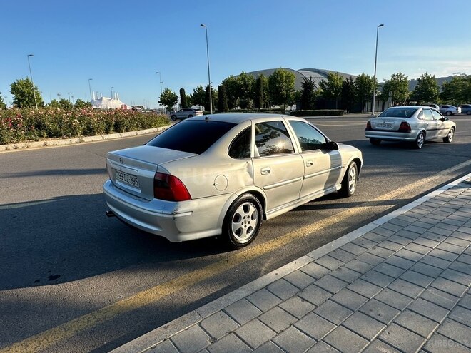 Opel Vectra-2