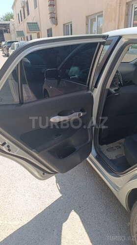 Toyota Auris-3
