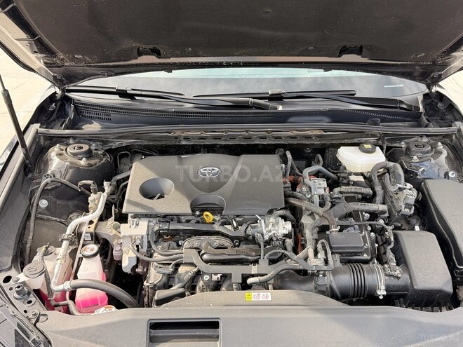 Toyota Camry-11