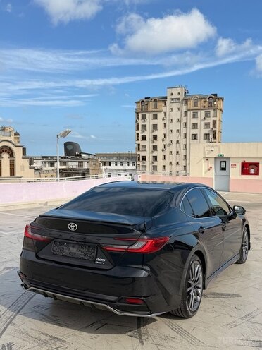 Toyota Camry-6