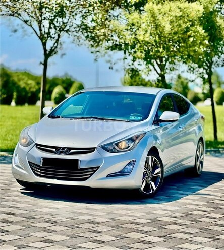 Hyundai Elantra-1