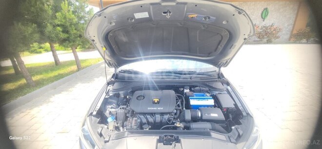 Hyundai Elantra-17