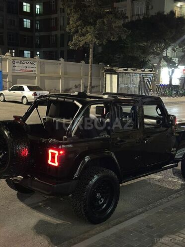 Jeep Wrangler-3