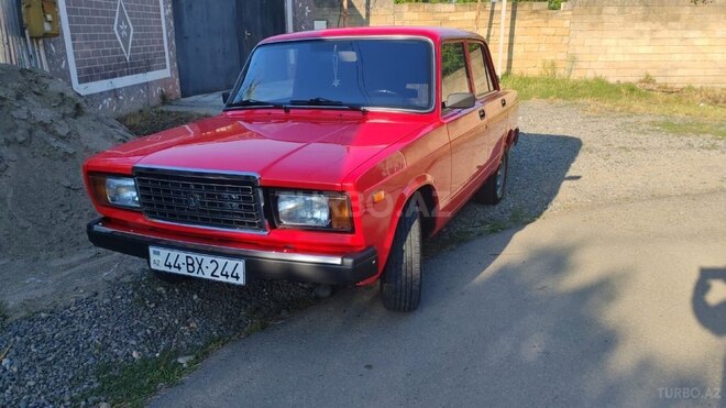 LADA (VAZ) 2107-1