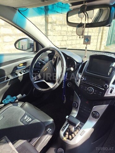 Chevrolet Cruze-6