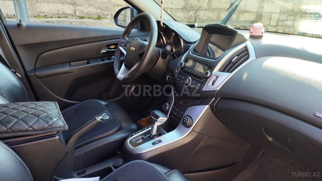 Chevrolet Cruze-8