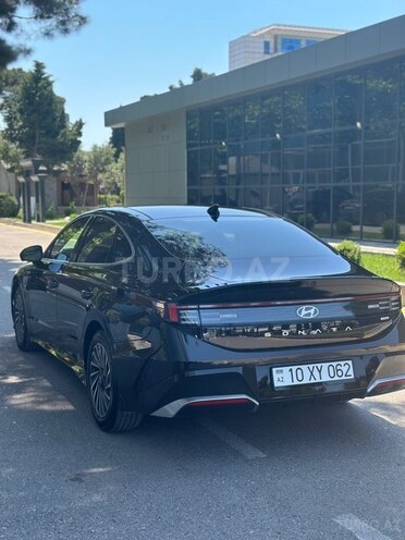 Hyundai Sonata-5