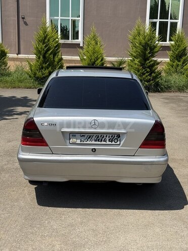 Mercedes C 180-2