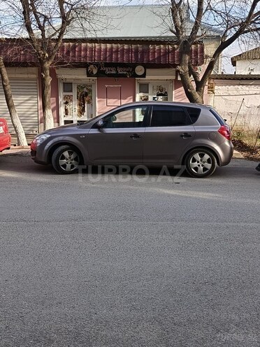 Kia Ceed-8