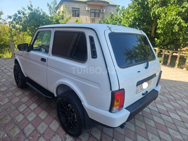 LADA (VAZ) Niva-6