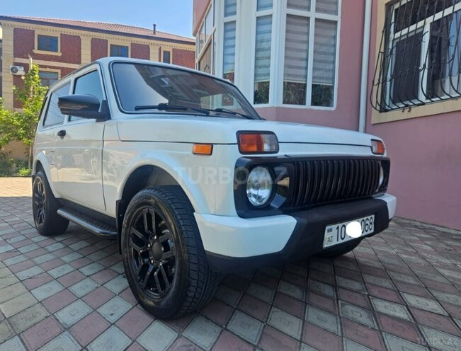 LADA (VAZ) Niva-3