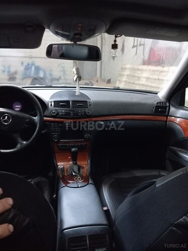 Mercedes E 220-3