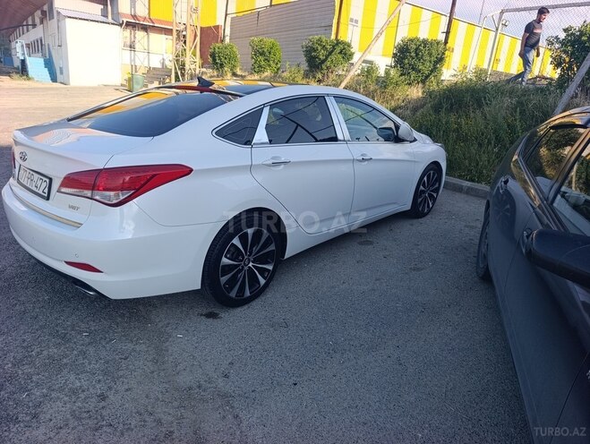 Hyundai i40-4