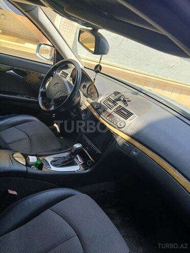 Mercedes E 320-5
