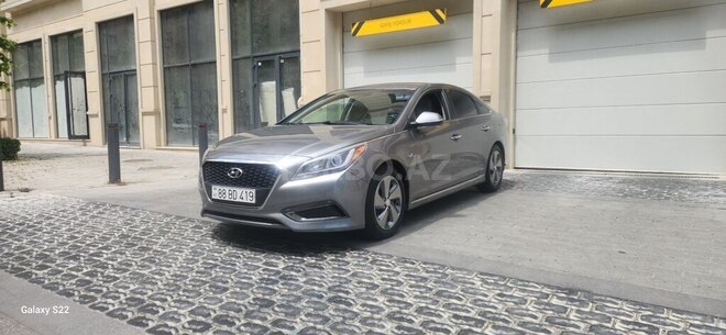 Hyundai Sonata-2