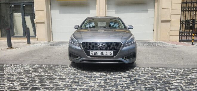 Hyundai Sonata-1