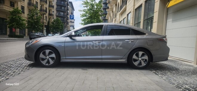 Hyundai Sonata-3