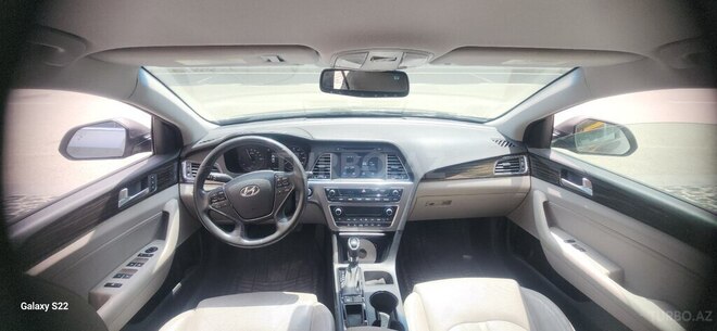 Hyundai Sonata-11