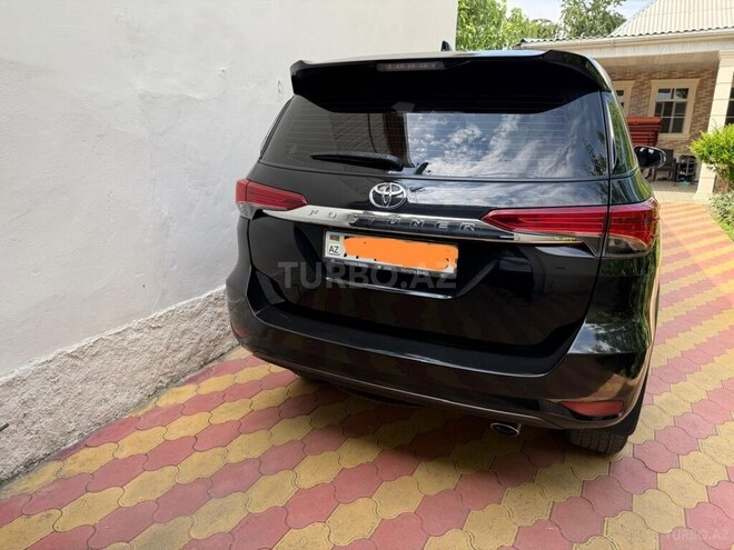 Toyota Fortuner-3