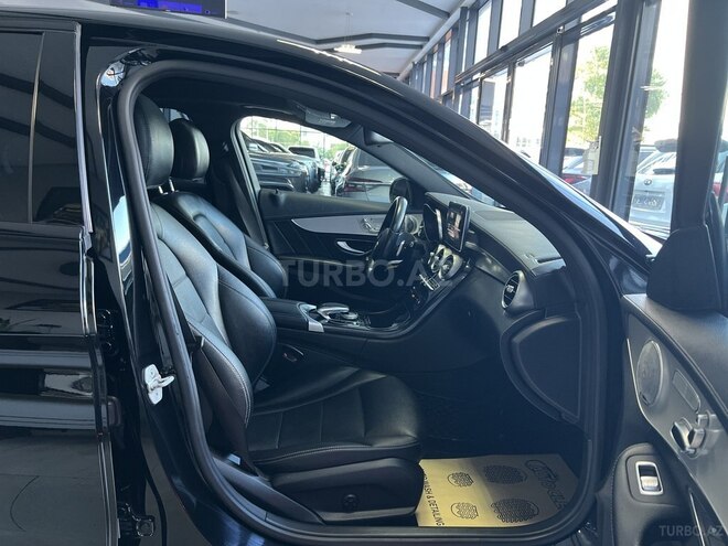 Mercedes C 300-10