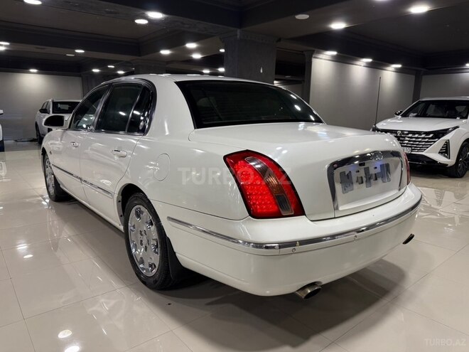 Kia Opirus-6
