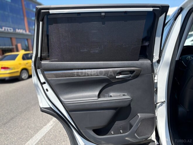Toyota Highlander-13