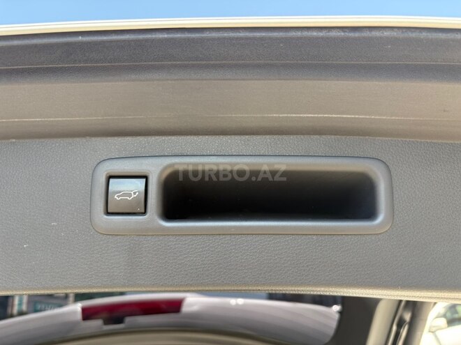 Toyota Highlander-12