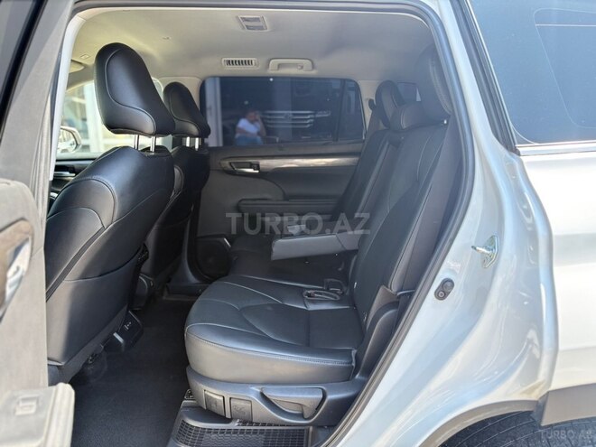 Toyota Highlander-7