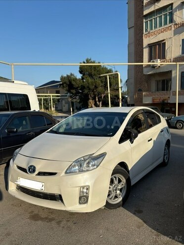 Toyota Prius-5