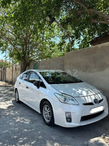 Toyota Prius-6