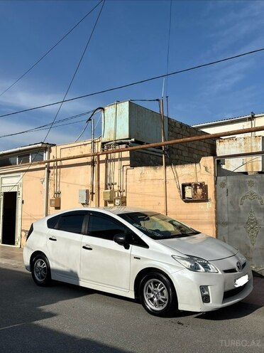 Toyota Prius-9