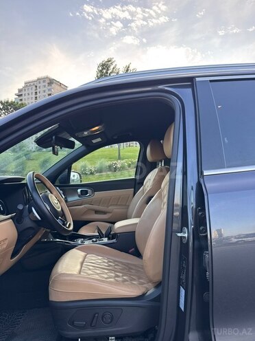 Kia Sorento-9