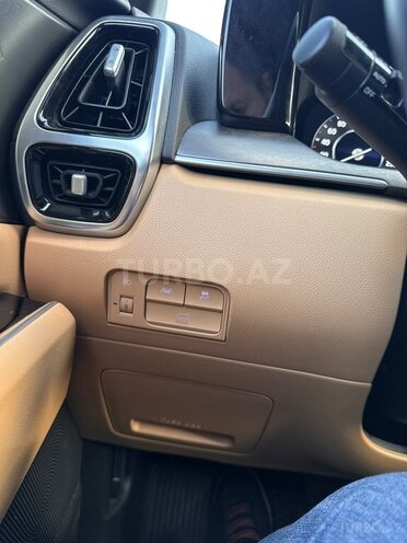 Kia Sorento-14