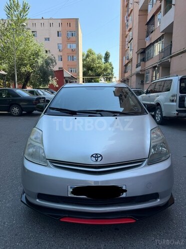 Toyota Prius-11