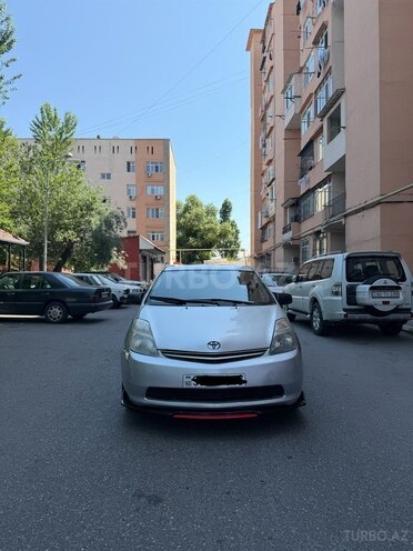 Toyota Prius-12