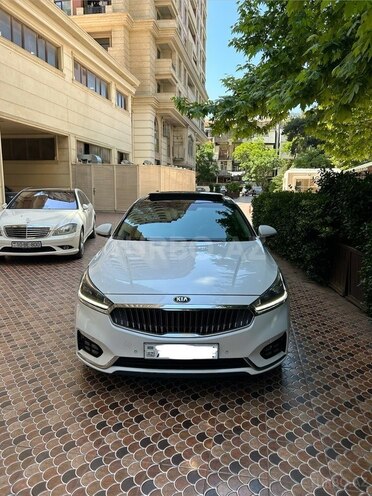 Kia K7-1