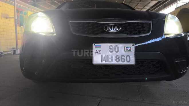 Kia Rio-4